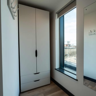 Gold En Suite - Image 6