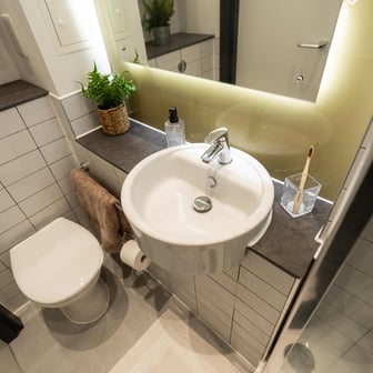 Bronze En Suite - Image 6