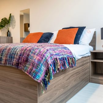 Penthouse Studio - Image 1