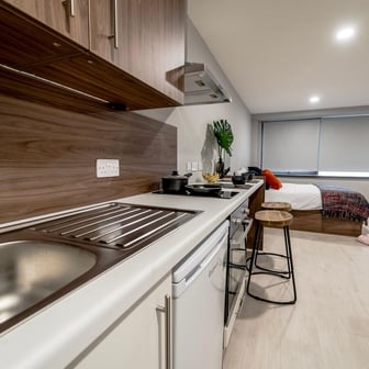 Penthouse Studio - Image 4