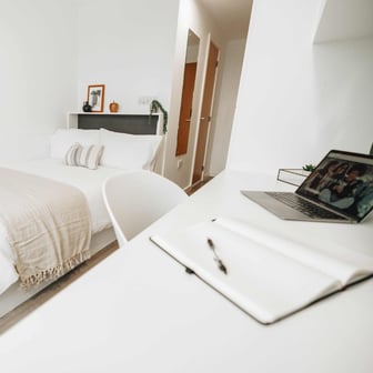 Sea View En Suite - Image 2
