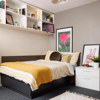 Bronze En Suite - Image 1