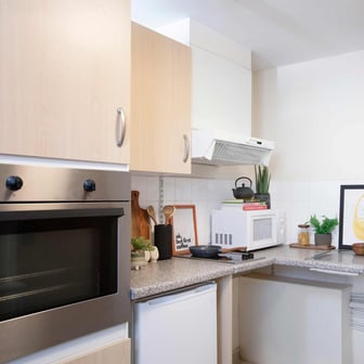 Gold Accessible Studio - Image 4