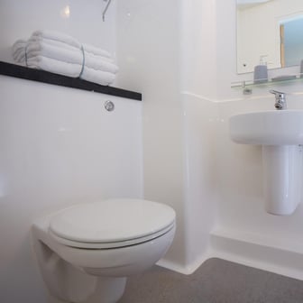 Bronze Ensuite - Image 2