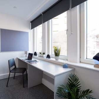 Platinum Ensuite - Image 3