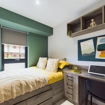 Luxury Ensuite - Image 1