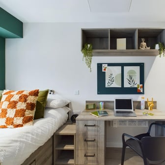 Superior Ensuite - Image 2