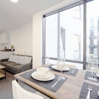 Silver Ensuite - Image 5