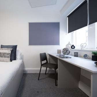 Silver Studio - Image 1