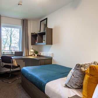 Platinum Ensuite - Image 2