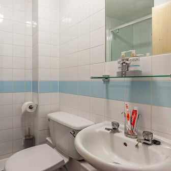 Platinum Ensuite - Image 6