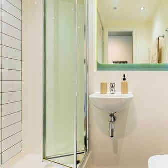 Classic Ensuite - Image 4