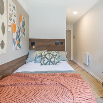 Platinum Ensuite - Image 1