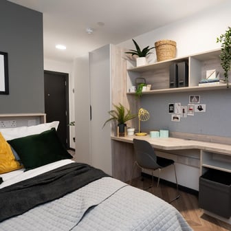 Platinum Ensuite - Image 2