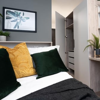 Silver Plus Ensuite - Image 2