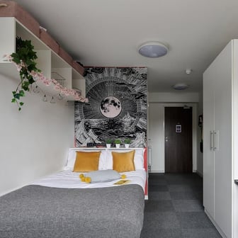 Premium Plus Ensuite - Image 1