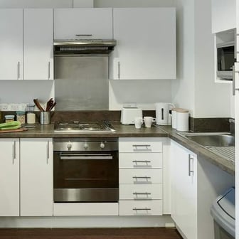 Standard Plus En-suite - Image 4