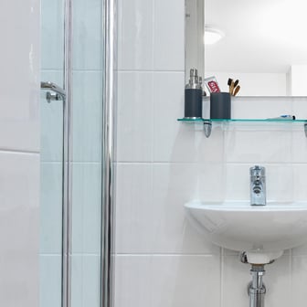 Premium En-suite - Image 2