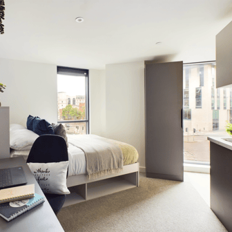 Corner Studio - Image 6