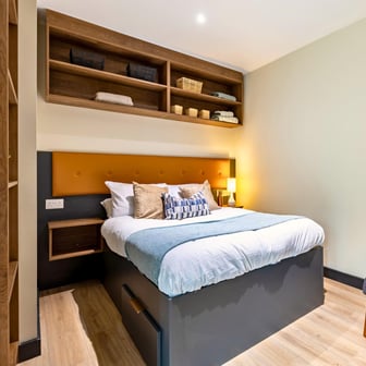 Platinum Studio - Image 1