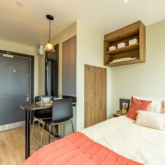 Premium Studio - Image 1