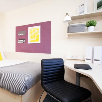 Example of Ensuite - Silver