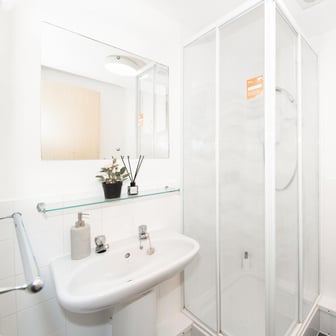 Premium Plus Studio - Image 6