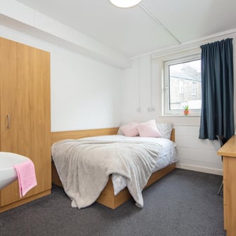 Non Ensuite - Silver - Image 4