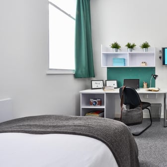 Premium Studio - Image 2