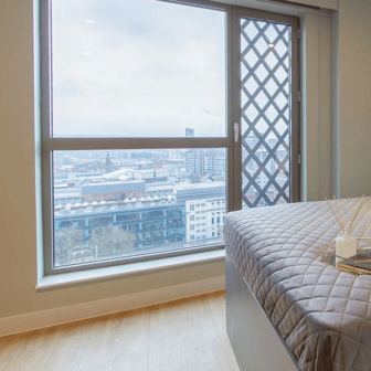 Deluxe 2 Bed Apartment - Image 9