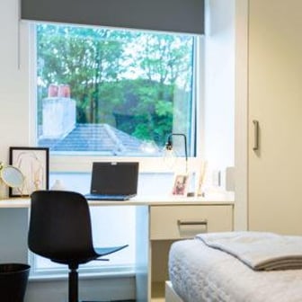 Standard Ensuite - Image 2