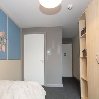 Ensuite - Bronze - Image 6