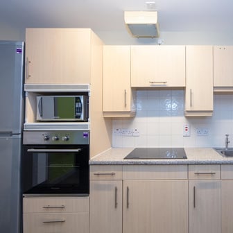 Ensuite - Silver - Image 9