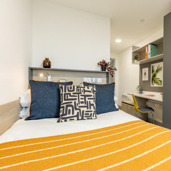 Classic Ensuite - Image 1