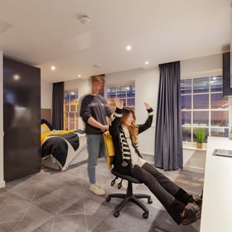 true Unique Apartment - Image 3