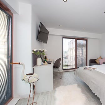 Platinum Studio - Image 1