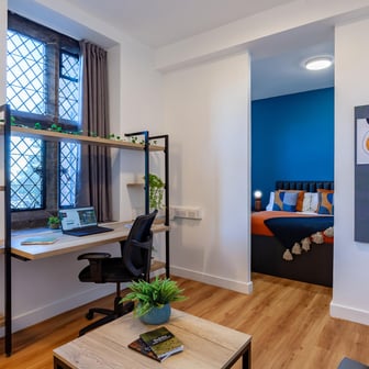 Premium Plus One Bedroom - Image 5