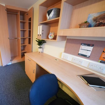 Double Ensuite (within a 5 bed flat) - Image 3