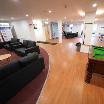 Standard Ensuite (within a 5 bed flat) - Image 15