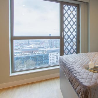 Penthouse 2 Bed Apartment - Image 1
