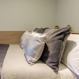Classic 5 Bed Ensuite - Image 9