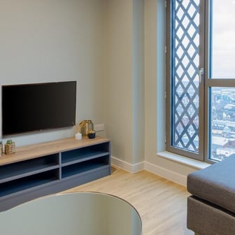 Penthouse 1 Bed Apartment - Image 23