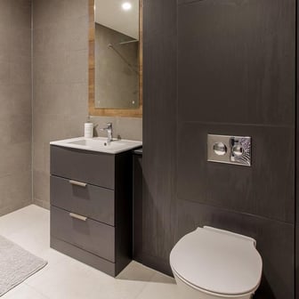Penthouse 1 Bed Apartment - Image 34