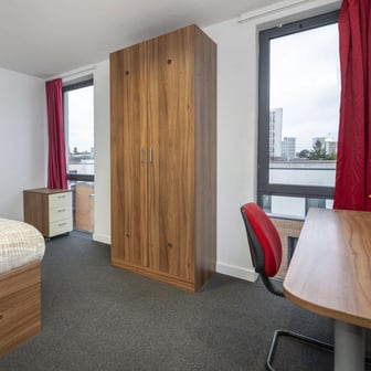 Premium En-suite - Image 1