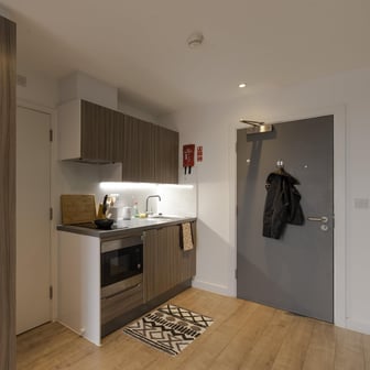 Platinum Studio Kitchen