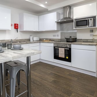 Standard En-suite - Image 3