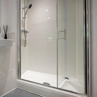 Platinum Ensuite - Image 3