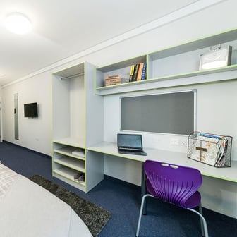 Silver En-suite - Image 1