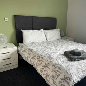 1 Bedroom Apartment