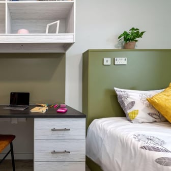 2 Bed Apartment - Image 6